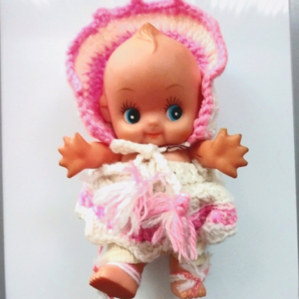 Vtg. Adorable Kewpie like doll in pink - Picture 2 of 10